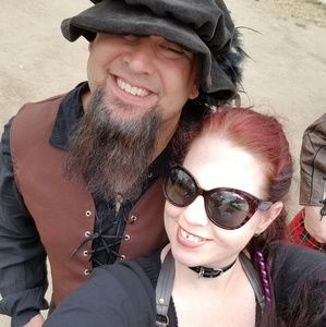 Meet your Posher, Monica